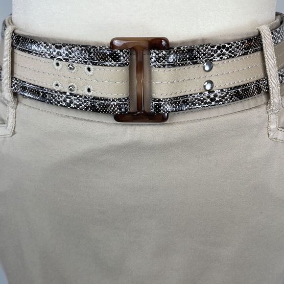 WHBM pencil skirt with an animal print trimmed belt in size 0. - Picture 3 of 7
